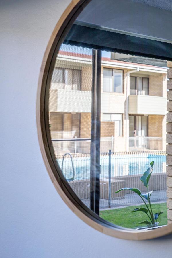 Apartment By The Bay - King, Queen, 2 X Singles Batehaven